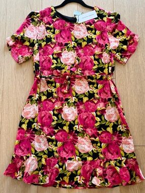Collective Concepts Floral Dress 🌸 Pink Rose Print Tie Waist NWT Size L Summer
